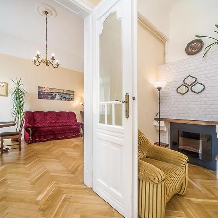 Vintage Apartment Beci Exterior foto
